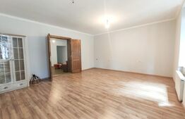 Casa 288 mp, teren 598 mp, 5 camere, renovata, zona Centrala