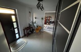 Casă, 113 mp, 321 mp teren, zona Poligonului