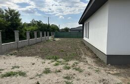 Casa plan parter, 125 mp utili, 450 mp teren, zona Lazuri 