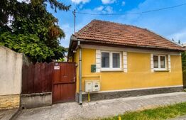 Casa cu 2 camere de vanzare, 50 mp, teren 335 mp, strada Mara, zona Piata Mica 