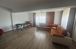 Apartament de închiriat 3 camere, 80 mp, zona Pieței de Vechituri 