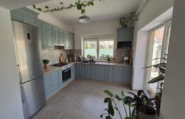 Casa de vanzare, 180 mp, teren 1370 mp, zona Titulescu