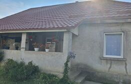 Casa 2 camere, 52 mp, teren 2590 mp, zona Caraseu