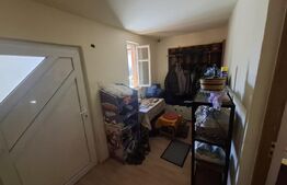 Casa cu 3 camere, 218 mp, zona Lazuri