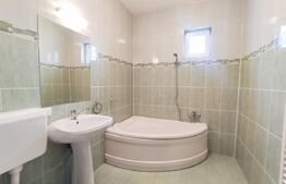 Apartament cu 2 camere, open-space, etaj 1, parcare privata