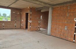 Casa 4 camere, 111 mp, 440 mp teren, zona Micro 16