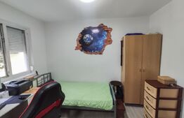 Apartament cu 3 camere, 49 mp, etaj 1, mobilat, zona Micro 15