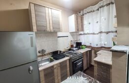Apartament cu 3 camere, 49 mp, etaj 1, mobilat, zona Micro 15