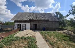 Casa 2 camere, 100 mp, anexe de vanzare, zona Gelu