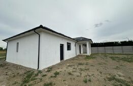 Casă cu garaj, 130 mp, teren 619 mp - zona Cionchesti 