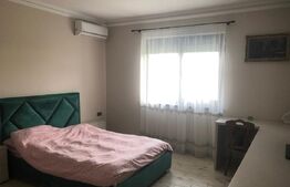 Casa de vanzare, 171 mp, teren 715 mp, zona Paulesti