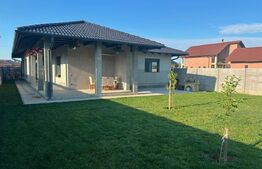 Casa de vanzare, 171 mp, teren 715 mp, zona Paulesti