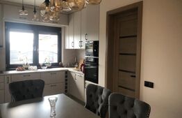 Casa de vanzare, 171 mp, teren 715 mp, zona Paulesti