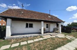 Casa cu anexa de vanzare,zona Micula