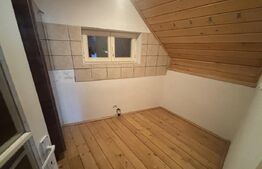 Casă de vânzare 77mp utili, teren 10 ari , zona Viile Satu Mare