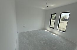 Casa cu 4 camere, 110 mp, zona Odoreu