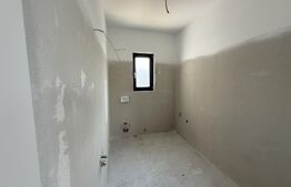 Casa cu 4 camere, 110 mp, zona Odoreu