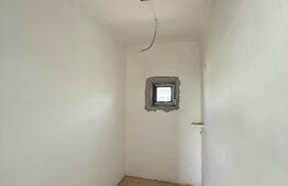 Casa cu 4 camere, 110 mp, zona Odoreu