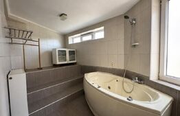 Casă de vânzare, 260 mp, teren 2.036 mp, zona Bercu Roșu 
