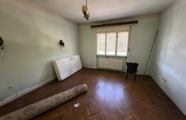 Apartament la casă, 3 camere