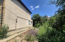 Apartament cu 2 camere 69 mp, teren 825 mp, pe Strada Aurel Vlaicu