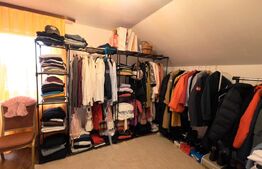 Casa 4 camere, 120 mp, teren 1700 mp, zona Pomi