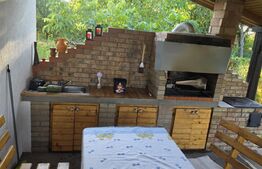 Casa 4 camere, 120 mp, teren 1700 mp, zona Pomi