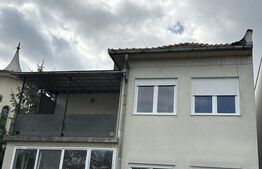 Apartament de vanzare, 160 mp, teren 165 mp, zona Strandului 