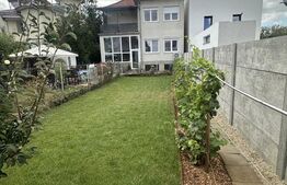 Apartament de vanzare, 160 mp, teren 165 mp, zona Strandului 