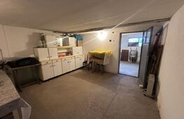 Apartament de vanzare, 160 mp, teren 165 mp, zona Strandului 