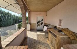 Casa cu 3 dormitoare de vanzare, 105 mp, teren 1810 mp, Botiz