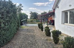 Casa cu 3 dormitoare de vanzare, 105 mp, teren 1810 mp, Botiz
