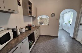 Casa cu 6 camere de vanzare, 245,70 mp, teren 525 mp, zona Bulevardului Closca