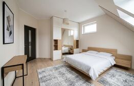 Apartament cu 3 camere de vanzare, zona Micro 16