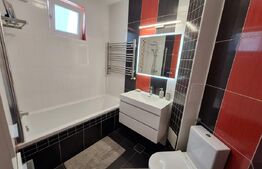 Apartament cu 3 camere de vanzare, zona Micro 16