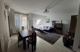 Apartament cu 3 camere de vanzare, zona Micro 16