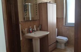 Casa cu 5 camere, suprafata utila 208 mp, loc. Halmeu