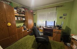 Apartament 3 camere de vânzare , 75 mp, Cartierul Carpați II