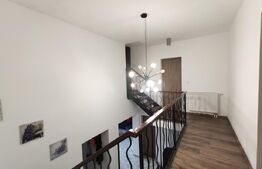 Casa cu 7 camere, 250 mp, curte, zona Dorolt
