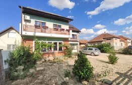 Casa cu 7 camere, 250 mp, curte, zona Dorolt