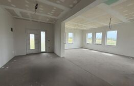 Casa 4 camere, 130 mp, zona Odoreu