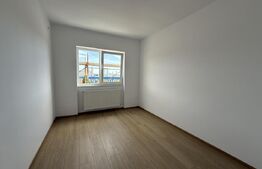Apartament cu 4 camere, 84 mp, zona Semicentrală