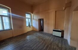 Apartament in zona Ultracentrala,3 camere,89,40mp.