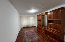 Apartament 3 camere, 70 mp, parter cu balcon, zona Centrală