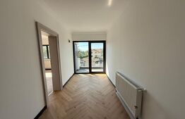 Casa cu 4 camere, 500 mp, zona Paulestiului