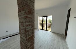 Casa cu 5 camere, 160 mp, 2.169 mp teren, zona Paulesti 