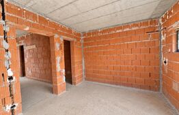 Duplex la rosu, 120 mp, teren 470 mp, zona Paulesti 
