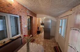 Casa cu 5 camere, anexa, 132 mp, zona Ardud