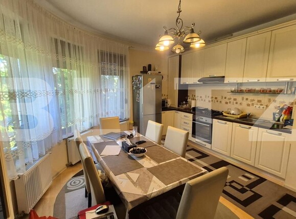 Apartament de vânzare 3 camere Semicentral - 206752AV | BLITZ Satu Mare | Poza1