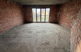 Casa cu 7 camere, 250 mp, zona Mesteacan (Halmeu)